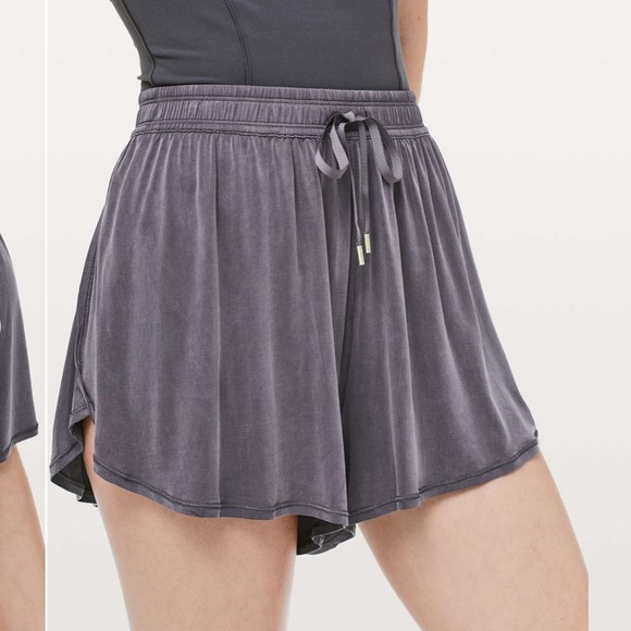 Lululemon Principal Dancer Short *3" Moonwalk - Picture 3 of 9